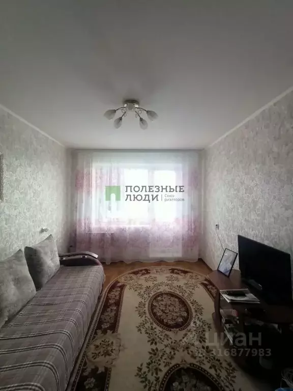 1-к кв. Курганская область, Курган Заозерный жилрайон, 6-й мкр, 6 ... - Фото 0