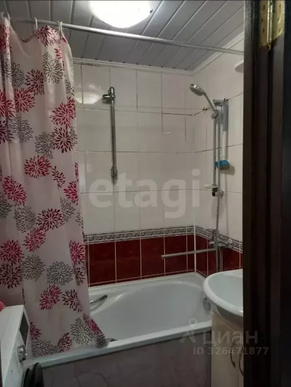 4-к кв. Татарстан, Альметьевск Советская ул., 153В (90.0 м) - Фото 1