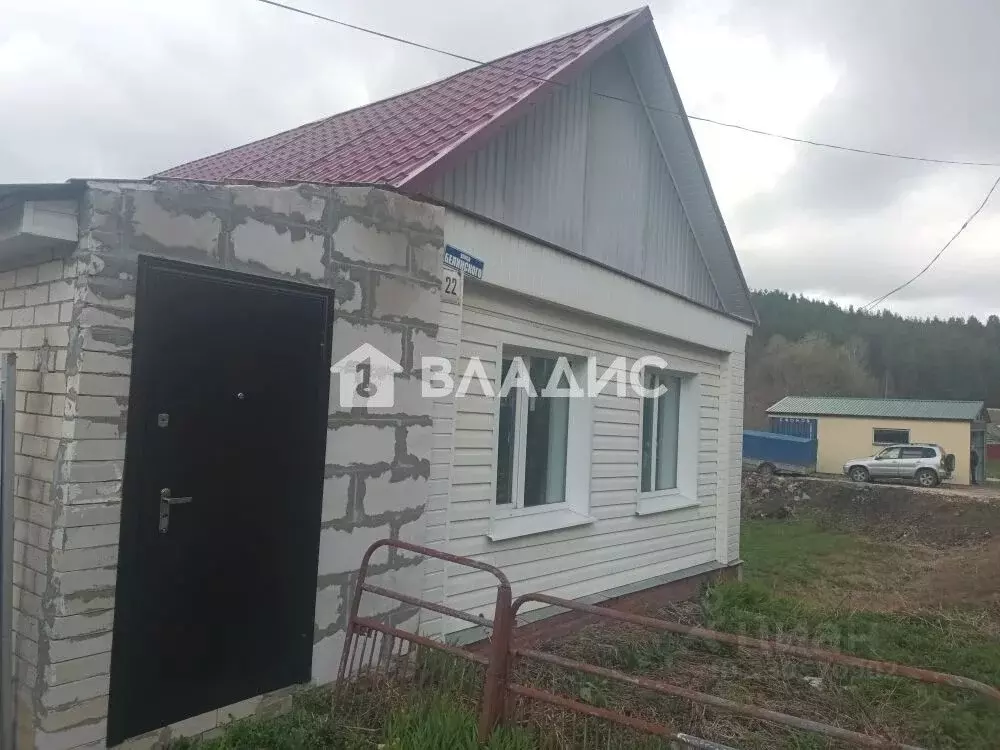 Дом в Пензенская область, Белинский Белинская ул. (68 м) - Фото 1