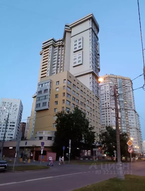 Гараж в Москва Ярцевская ул., 27к1 (18 м) - Фото 2