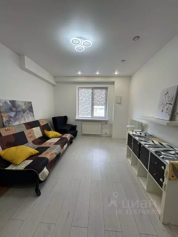 2-к кв. Санкт-Петербург пос. Шушары, ул. Вишерская, 18 (55.0 м) - Фото 1