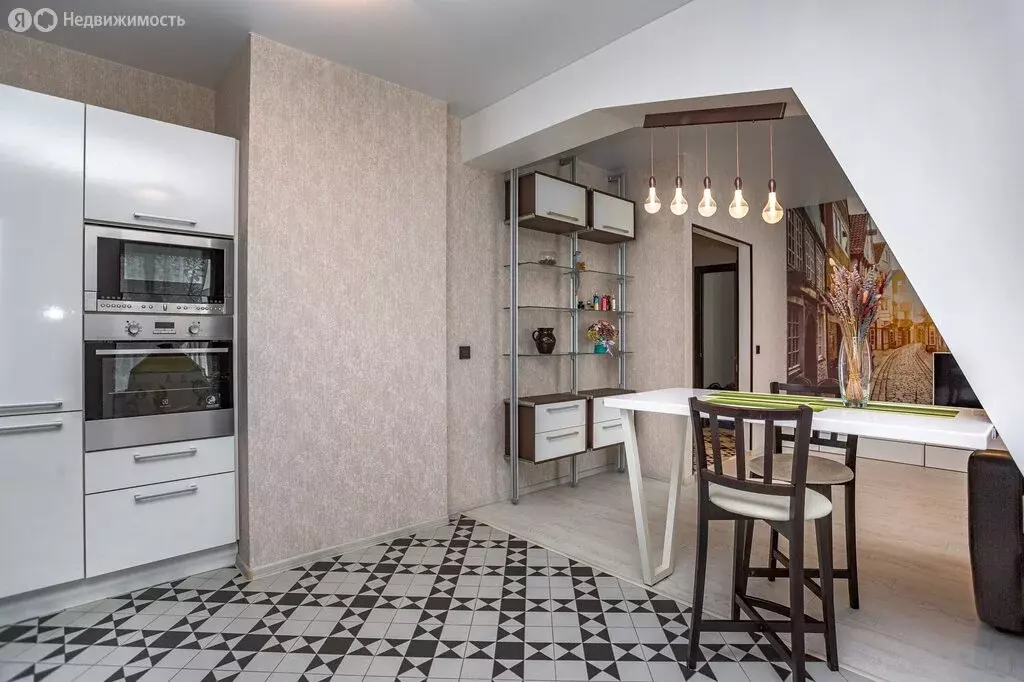 2-комнатная квартира: Владивосток, улица Крыгина, 40 (64 м) - Фото 0