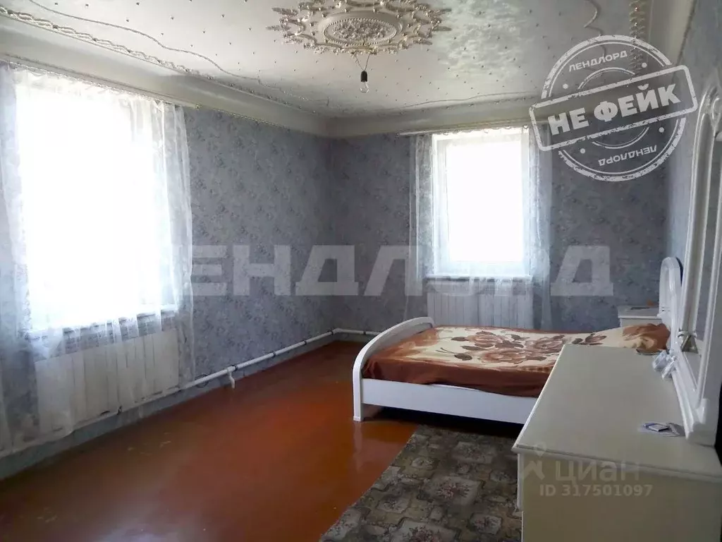 Дом в Ростовская область, Новочеркасск Кавказская ул. (300 м) - Фото 0