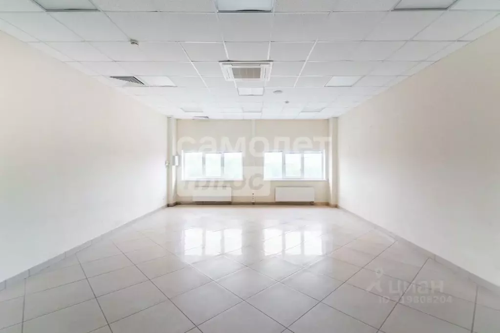 Офис в Омская область, Омск ул. Дианова, 39 (200 м) - Фото 1