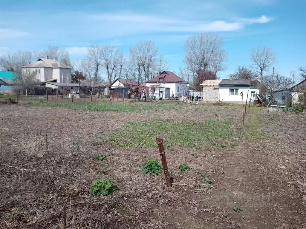 Участок в Краснодарский край, Темрюк Комсомольская ул., 8 (10.0 сот.) - Фото 0