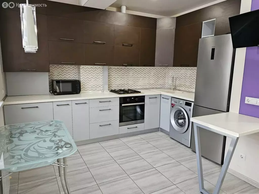 1-комнатная квартира: Симферополь, проспект Победы, 1 (57.3 м) - Фото 1