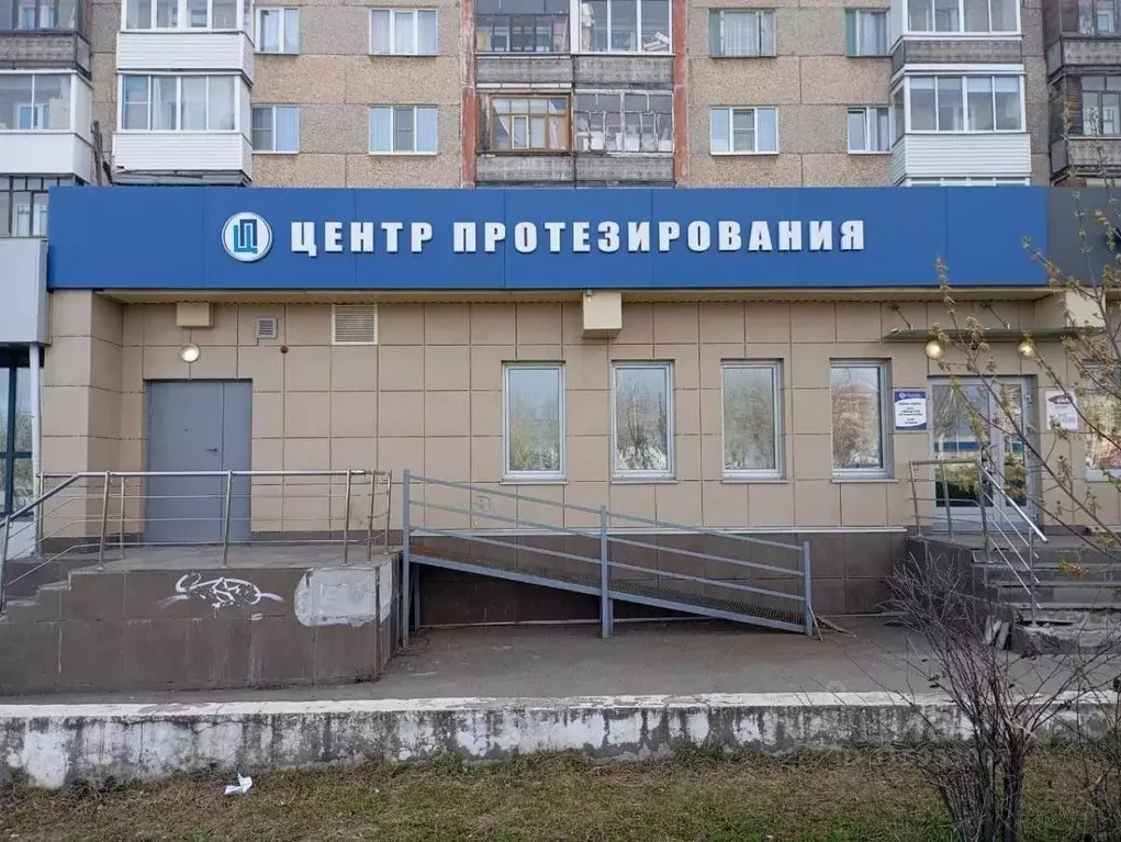 Помещение свободного назначения в Удмуртия, Ижевск Автозаводская ул., ... - Фото 0