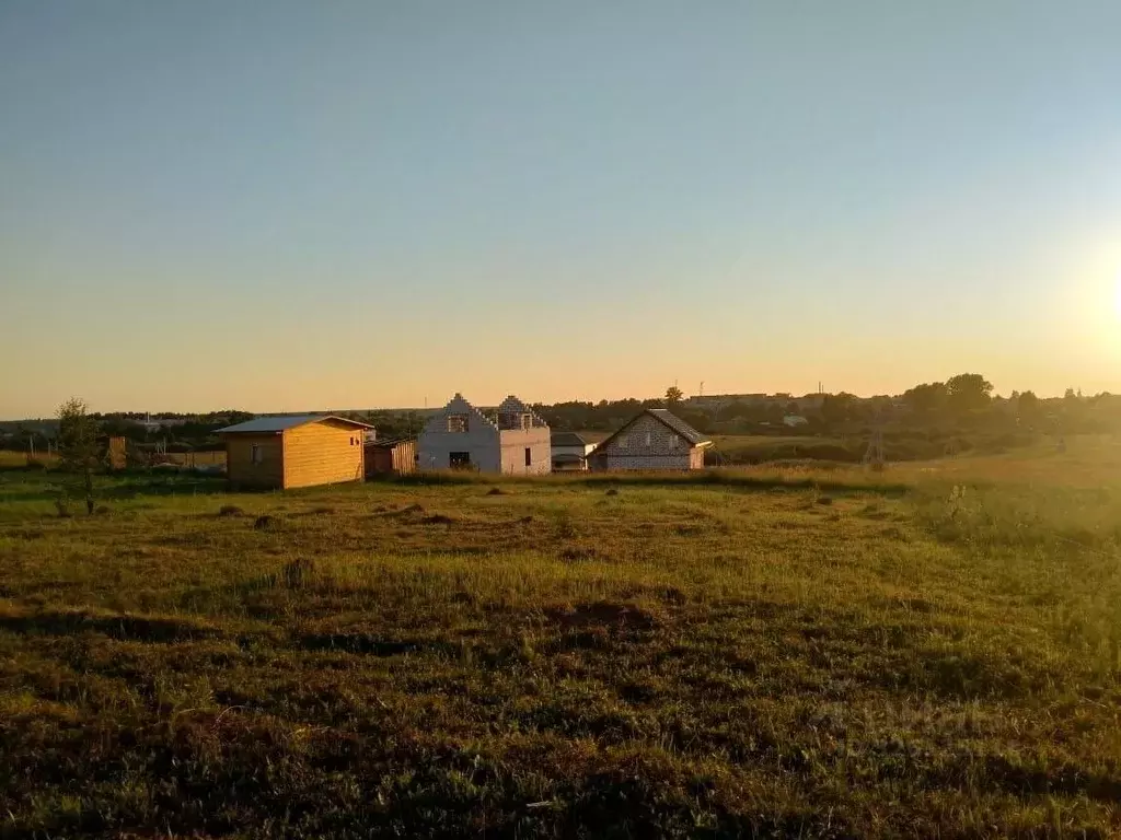 Участок в Калужская область, Боровский муниципальный округ, д. Комлево ... - Фото 1