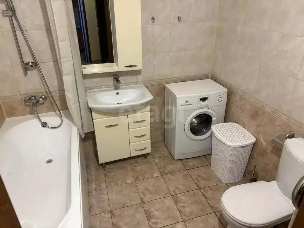 1-к кв. Тюменская область, Тюмень ул. Циолковского, 7к1 (44.9 м) - Фото 1