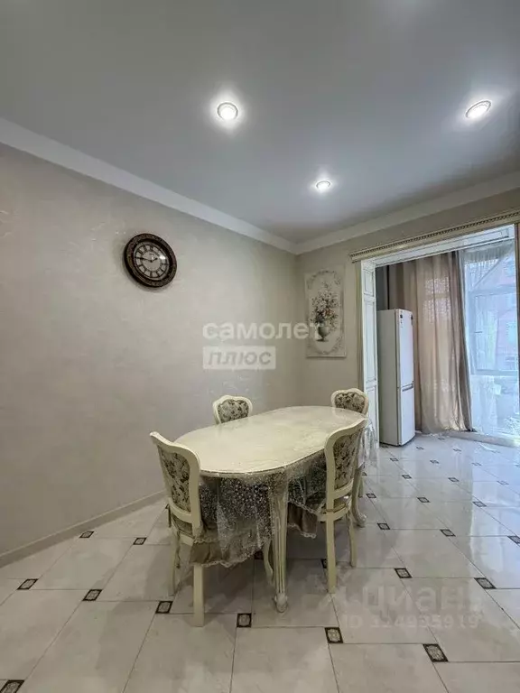 2-к кв. Кабардино-Балкария, Нальчик ул. Чернышевского, 201В (73.0 м) - Фото 1