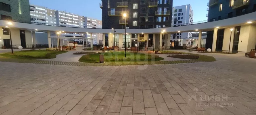 2-к кв. Тюменская область, Тюмень Тарманы мкр, ул. Малышева, 31к1 ... - Фото 1