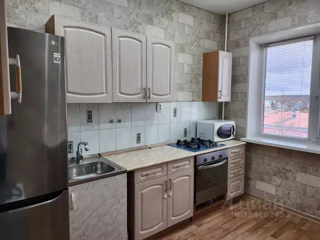 2-к кв. Архангельская область, Коряжма Архангельская ул., 7 (48.0 м) - Фото 1