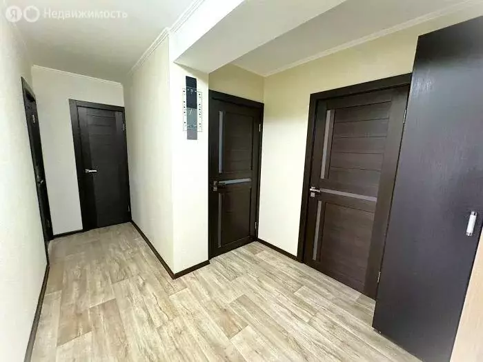 3-комнатная квартира: Евпатория, проспект Победы, 52 (68 м) - Фото 0