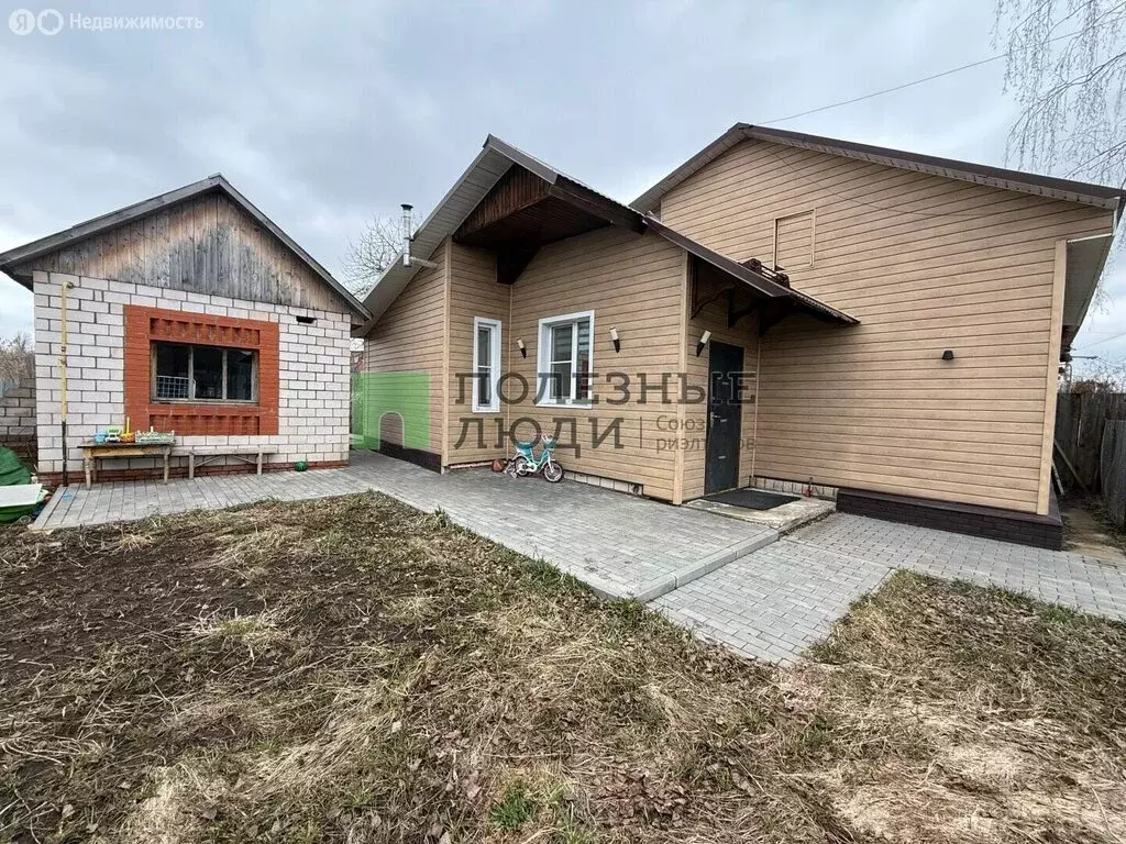 Дом в село Завьялово, Коммунальная улица, 3 (77.8 м) - Фото 1