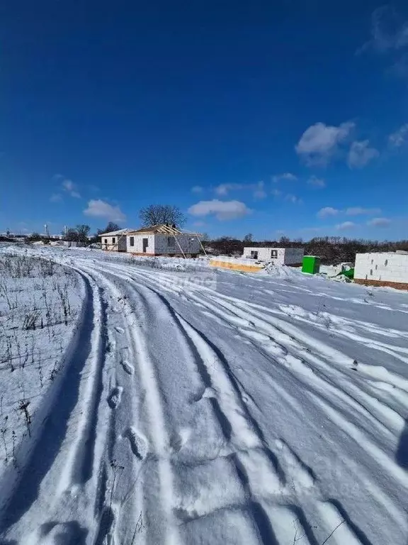 Дом в Курская область, Курский район, Моковский сельсовет, д. 1-я ... - Фото 0