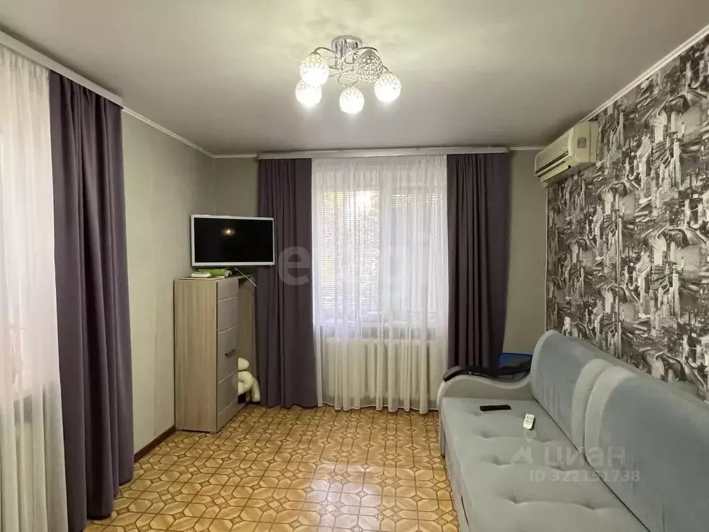 2-к кв. Астраханская область, Астрахань ул. Александрова, 17 (37.5 м) - Фото 2