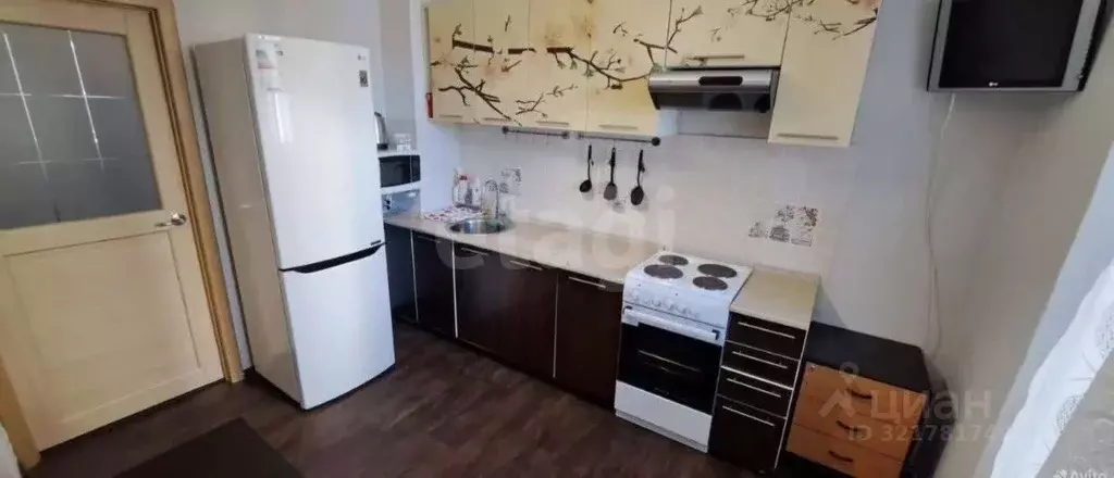 2-к кв. Ямало-Ненецкий АО, Муравленко ул. 70 лет Октября, 49 (56.2 м) - Фото 2