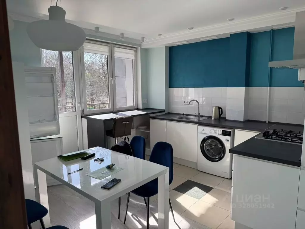 2-к кв. Калининградская область, Калининград Советский просп., 81к1 ... - Фото 1