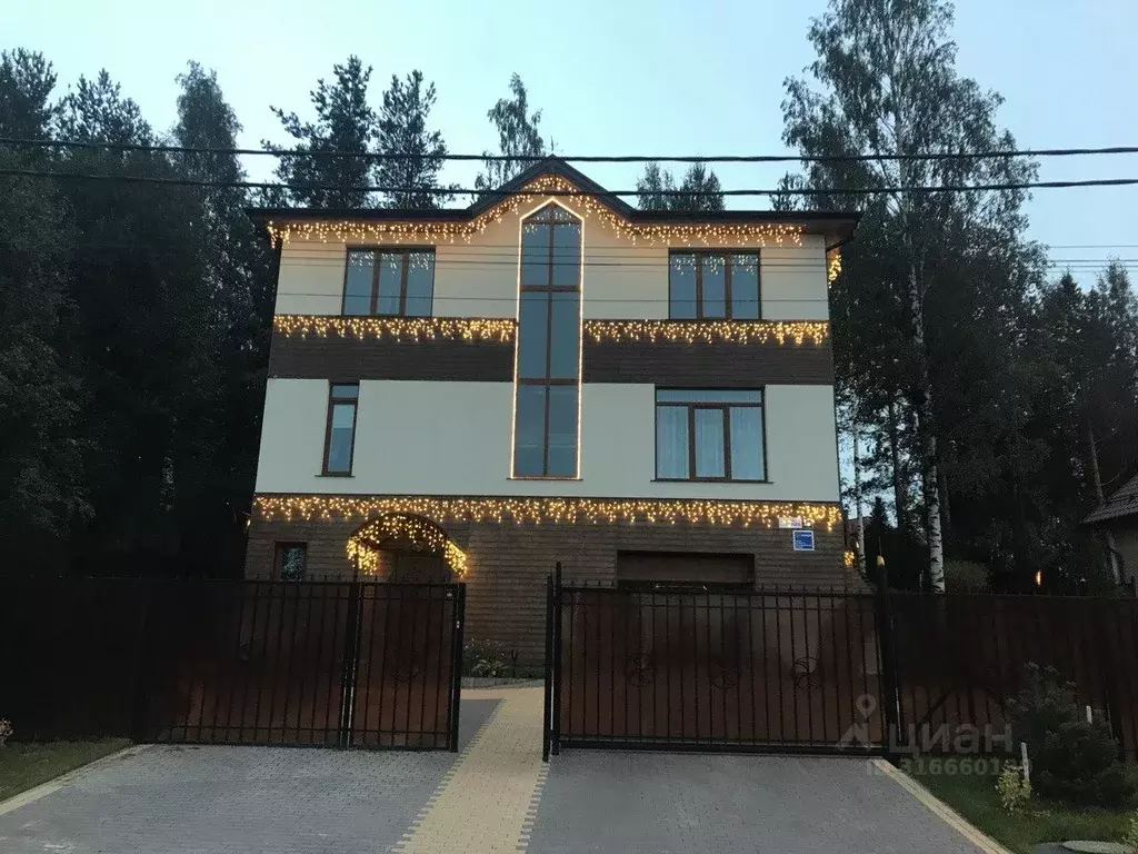 Дом в Ленинградская область, Всеволожский район, Бугровское городское ... - Фото 0