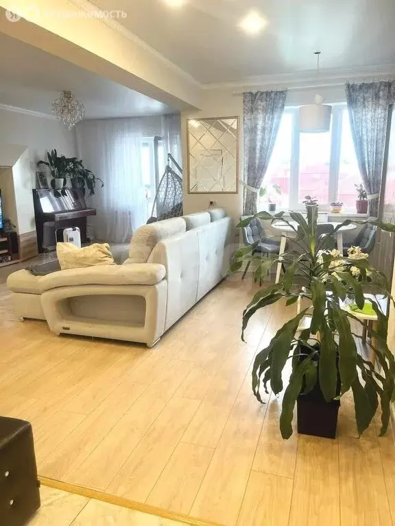 3-комнатная квартира: Абакан, улица Богдана Хмельницкого, 155 (85.4 м) - Фото 1