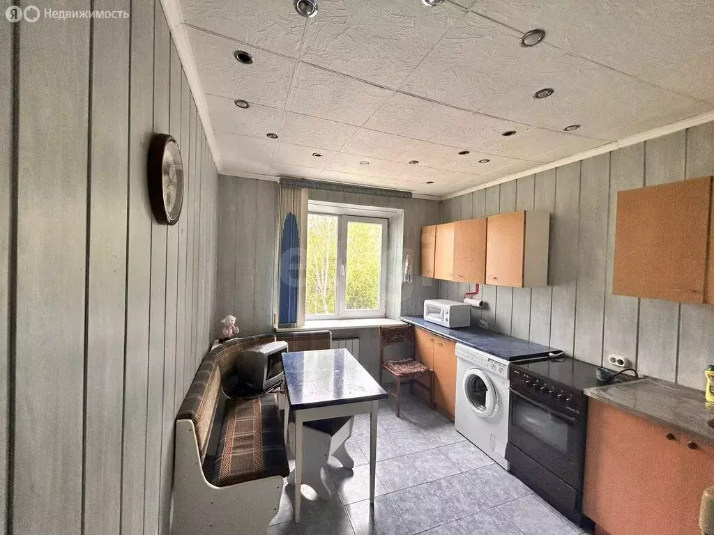 3-комнатная квартира: Озерск, улица Дзержинского, 32 (63.2 м) - Фото 1