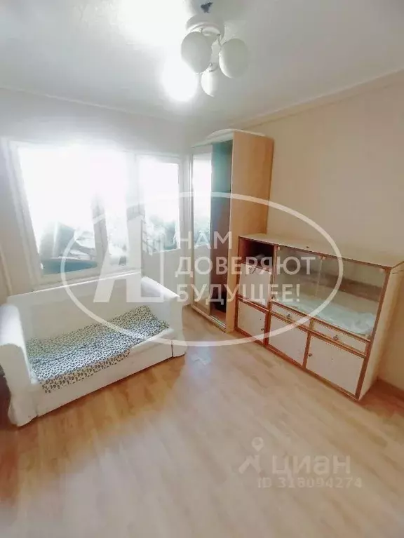 Комната Удмуртия, Ижевск Молодежная ул., 37 (10.2 м) - Фото 0