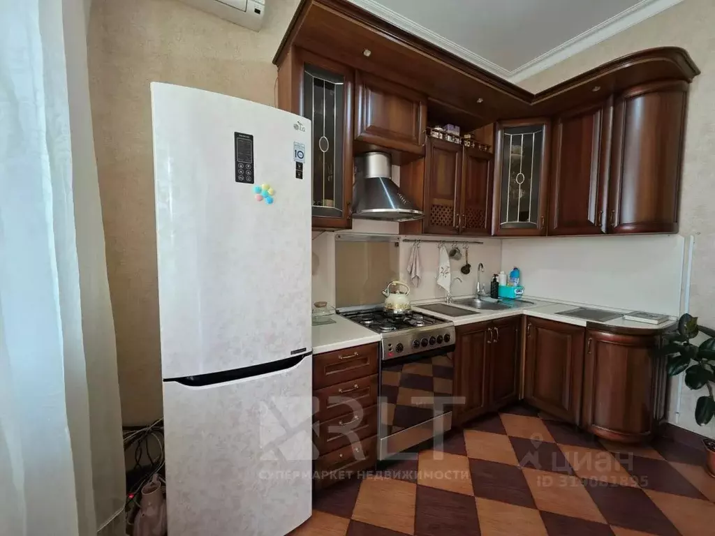 2-к кв. Дагестан, Махачкала просп. Насрутдинова, 58а (80.0 м) - Фото 0