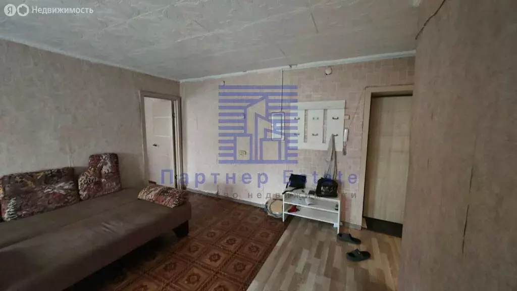 3-комнатная квартира: Абакан, улица Пушкина, 50 (42.3 м) - Фото 1