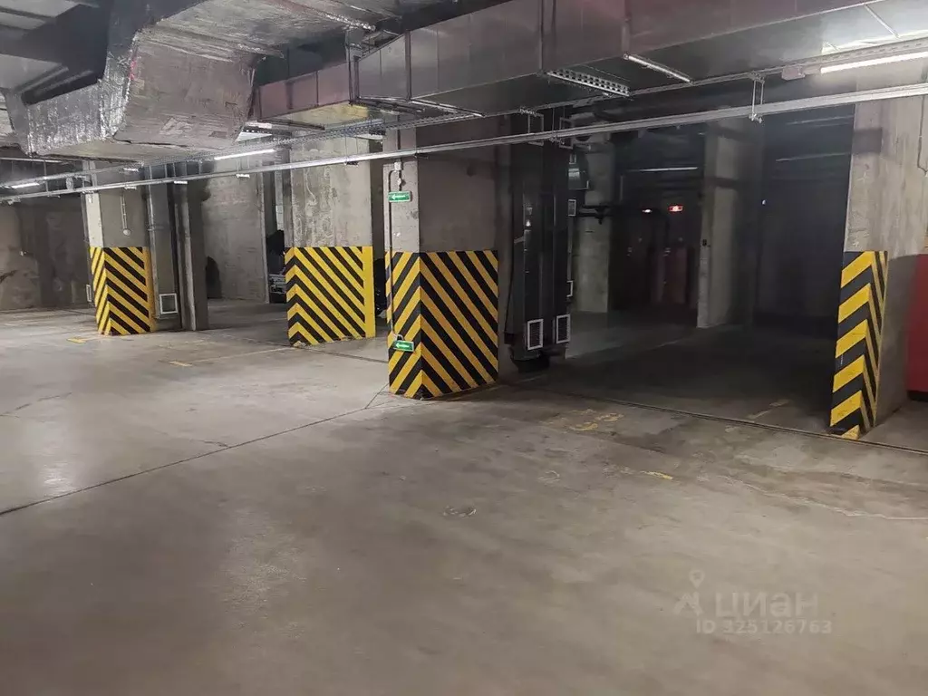 Гараж в Санкт-Петербург ул. Ультрамариновая, 8 (28 м) - Фото 1