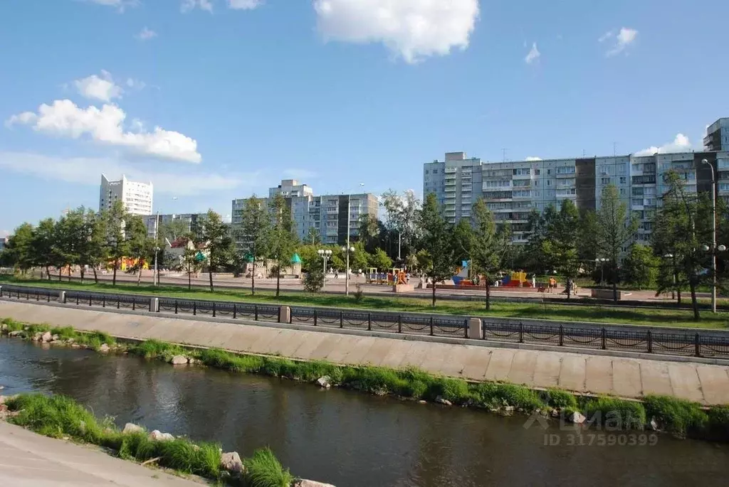 2-к кв. Красноярский край, Красноярск ул. Конституции СССР, 27 (54.0 ... - Фото 0