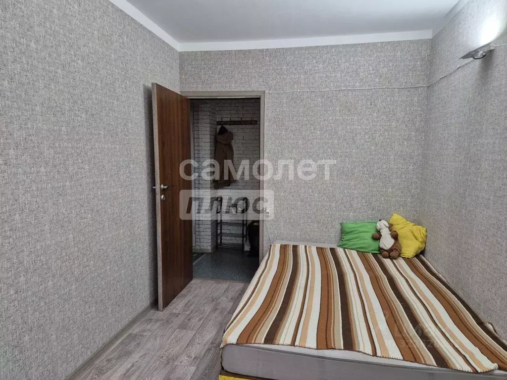 4-к кв. Новосибирская область, Новосибирск ул. Невельского, 85 (70.0 ... - Фото 0