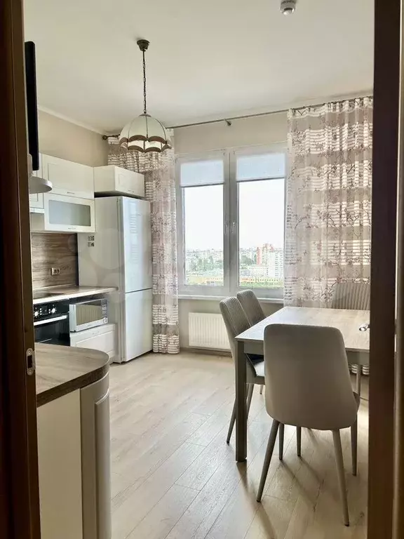 2-к. квартира, 67,4 м, 17/25 эт. - Фото 1