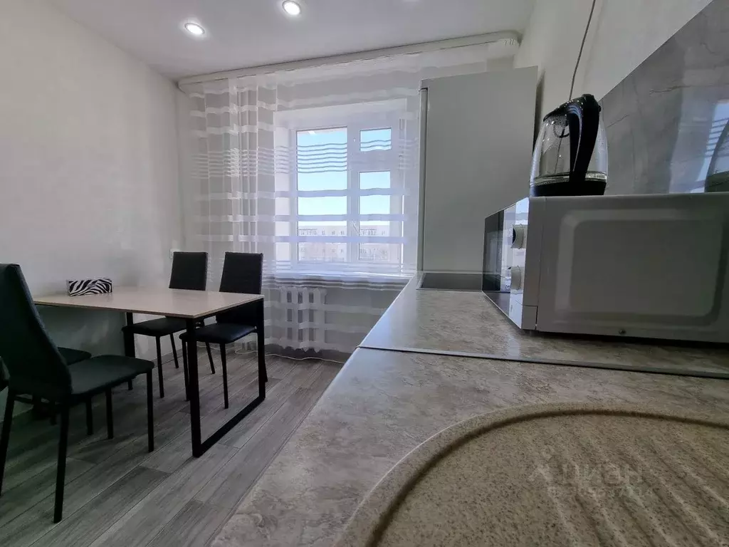 2-к кв. Ханты-Мансийский АО, Когалым Ленинградская ул., 10 (52.0 м) - Фото 1