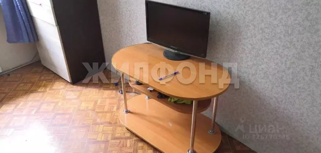 Комната Новосибирская область, Новосибирск ул. Блюхера, 28 (8.0 м) - Фото 2