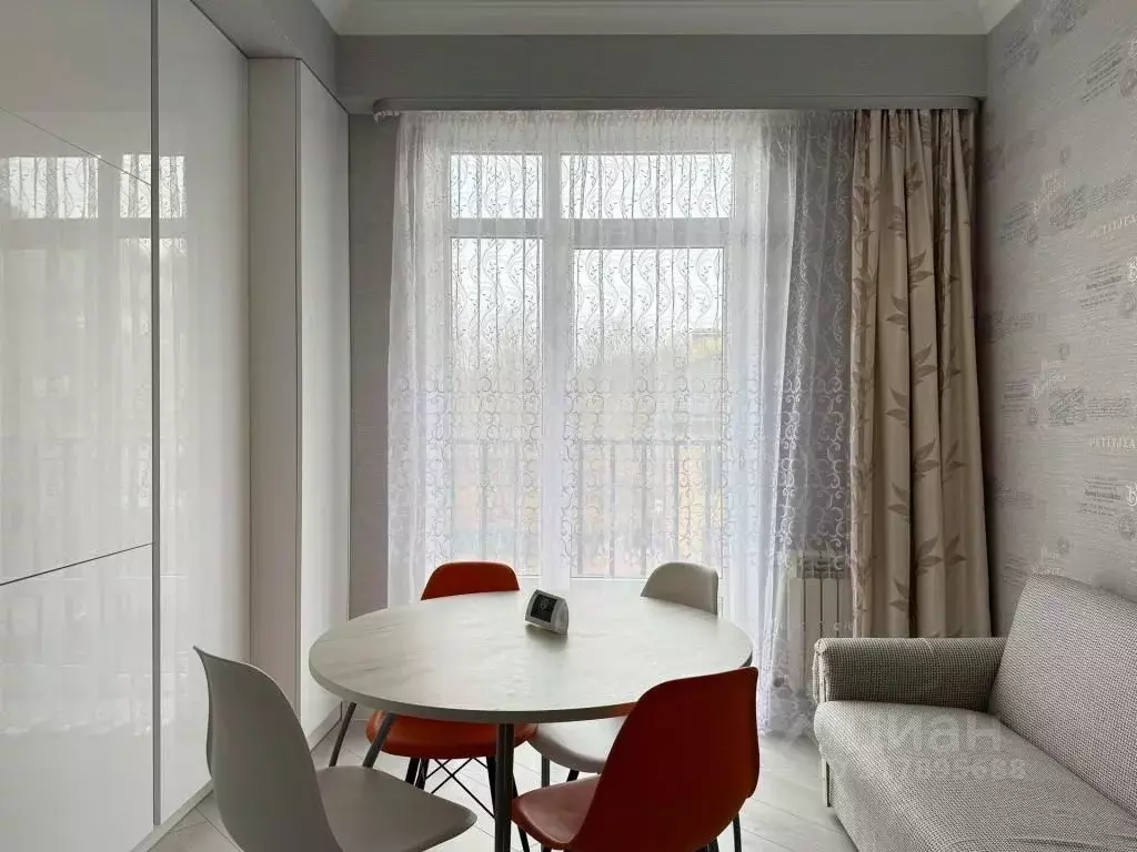 1-к кв. Ставропольский край, Кисловодск ул. Декабристов, 36/1 (50.0 м) - Фото 1