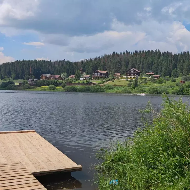 Участок в Пермский край, Оханский муниципальный округ, с. Таборы ул. ... - Фото 1