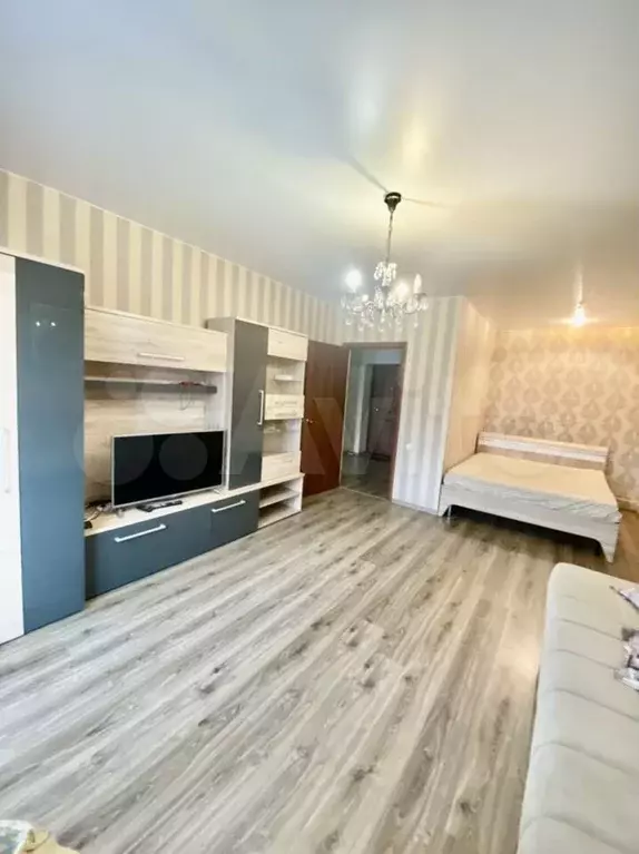 1-к. квартира, 45 м, 5/5 эт. - Фото 0