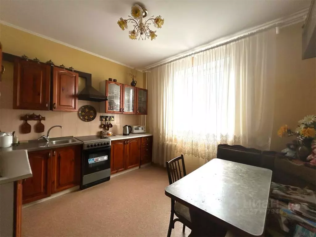 3-к кв. Волгоградская область, Волгоград ул. Хользунова, 36/5 (70.4 м) - Фото 1