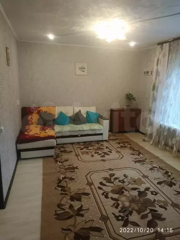 3-к. квартира, 60 м, 1/1 эт. - Фото 0