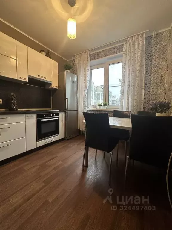 2-к кв. Челябинская область, Челябинск ул. Братьев Кашириных, 100а ... - Фото 1