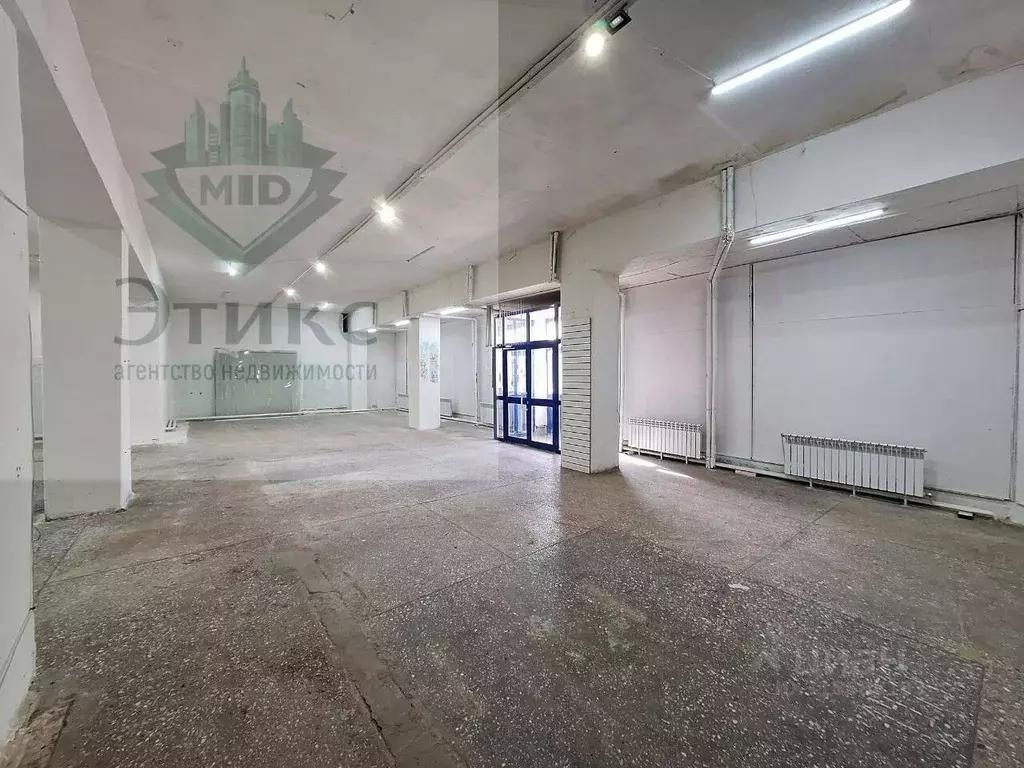 Торговая площадь в Ульяновская область, Ульяновск ул. Шоферов, 7 (263 ... - Фото 1