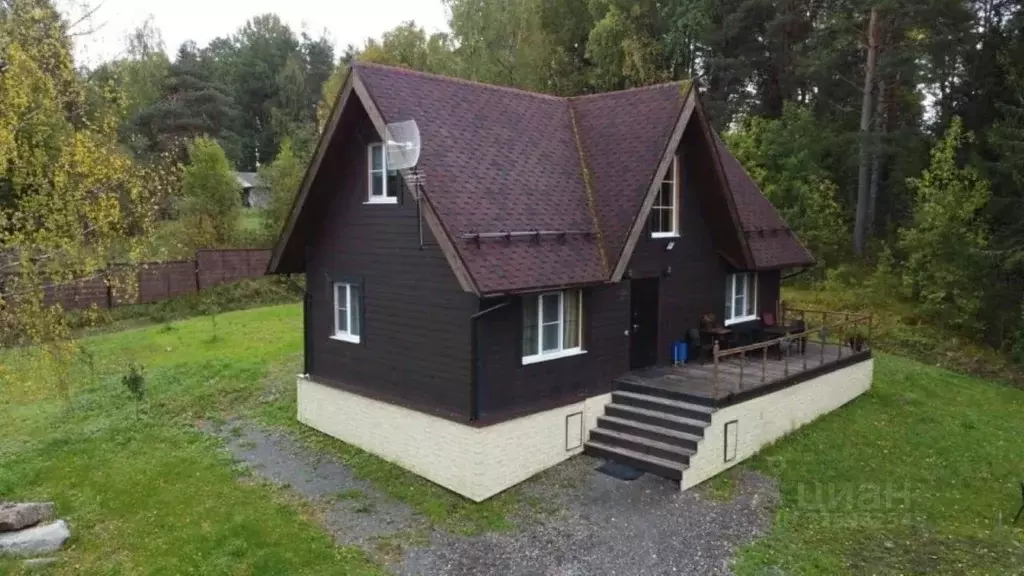 Дом в Карелия, Лахденпохский муниципальный округ, пос. Ласанен ул. ... - Фото 1