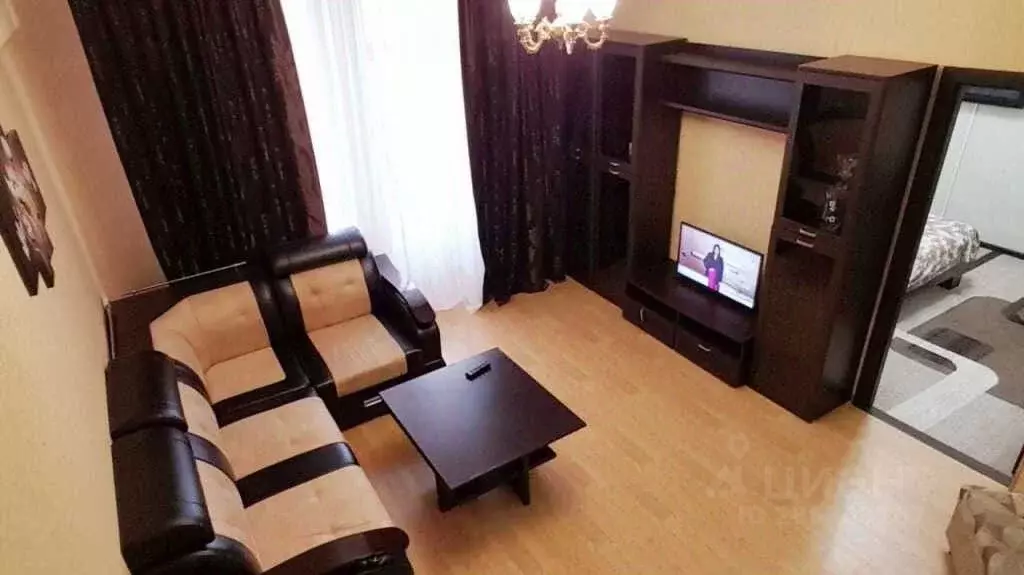 1-к кв. Башкортостан, Октябрьский ул. Горького, 15 (58.0 м) - Фото 1