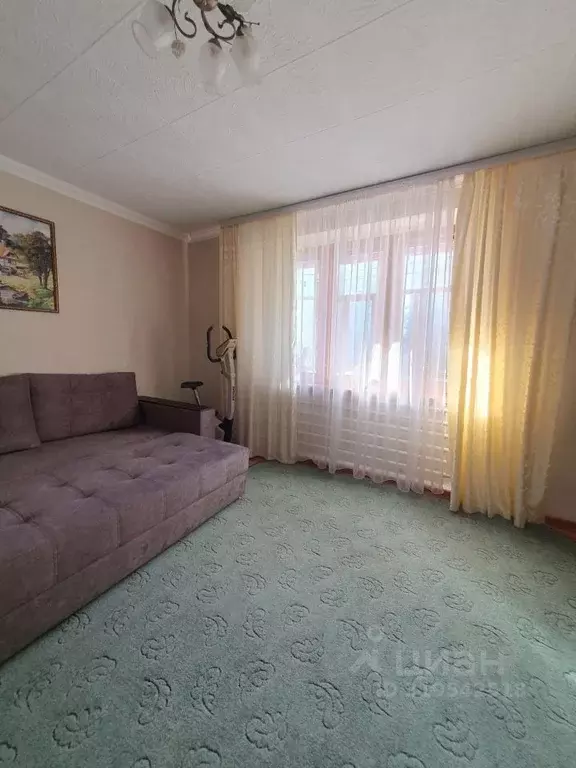 3-к кв. Ростовская область, Волгодонск ул. Дружбы, 10 (65.0 м) - Фото 0