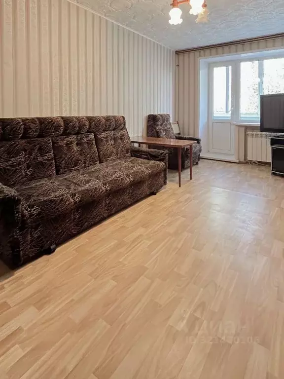 2-к кв. Саратовская область, Балаково Трнавская ул., 5 (45.0 м) - Фото 1