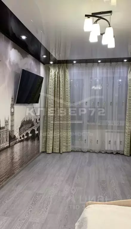 2-к кв. Тюменская область, Тюмень ул. Александра Логунова, 3 (50.5 м) - Фото 0