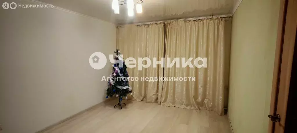 1к в 3-комнатной квартире (32.3 м) - Фото 1