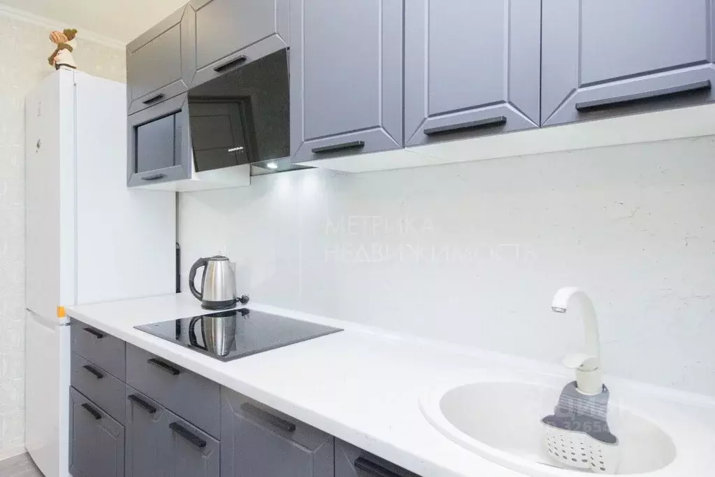 2-к кв. Тюменская область, Тюмень ул. Федюнинского, 54к2 (59.0 м) - Фото 1