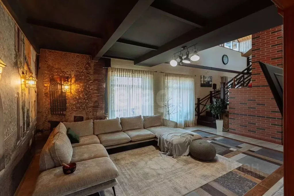 Дом в Калининградская область, Полесский муниципальный округ, пос. ... - Фото 1