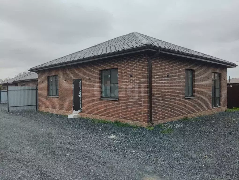 Дом в Ростовская область, Мясниковский район, Краснокрымское с/пос, ... - Фото 1